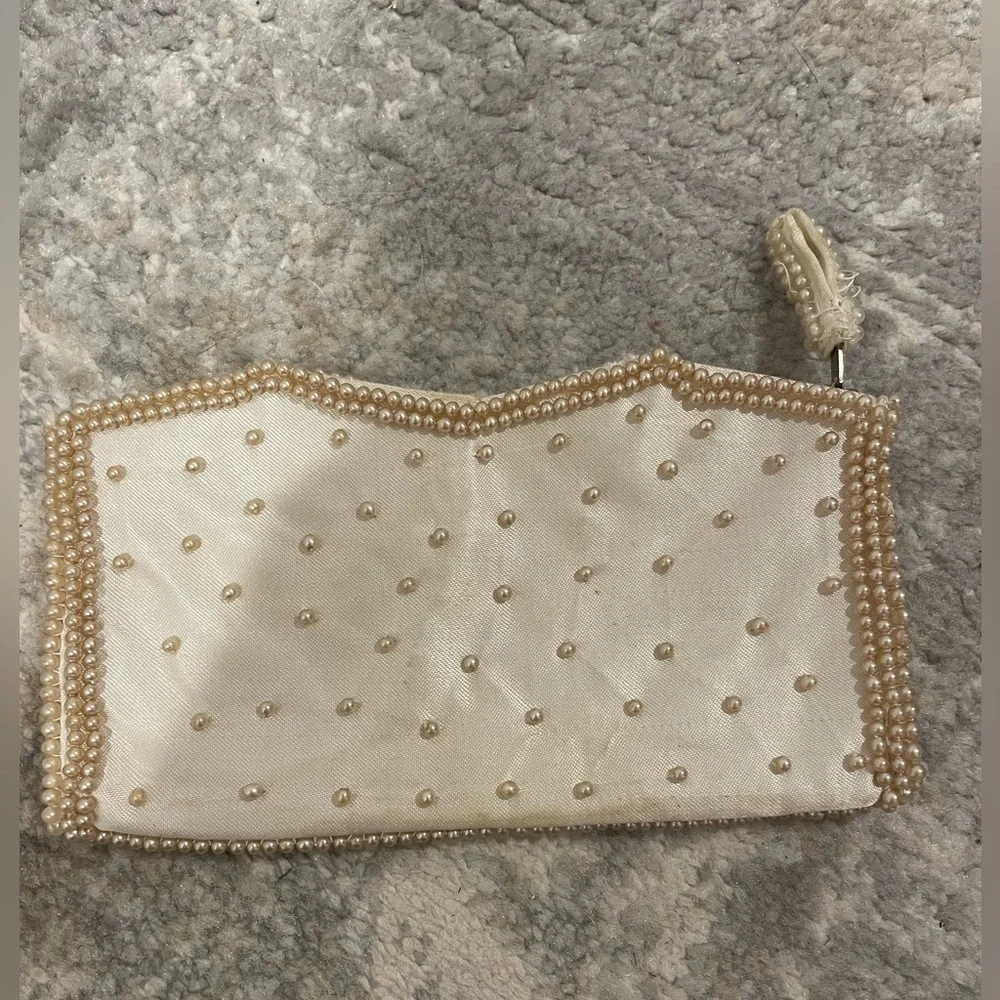 Vintage Regal Product Japan Hand Beaded Pearl Cream Coin Purse 👛 Clutch